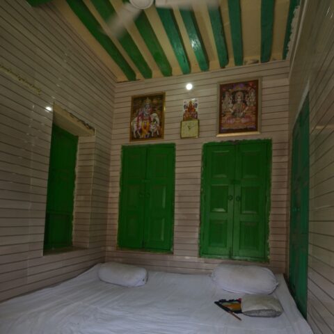 Gaadi masnad