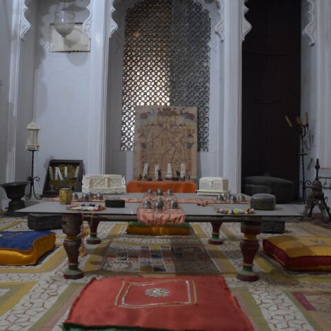 Gaadi masnad